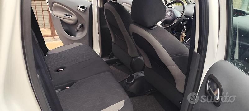Usata Citroën C3 Picasso 92 CV (67 kW) 2015 Bianco Monovolume
