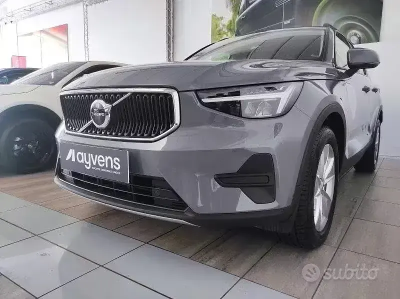 Usata Volvo XC40 Core 163 CV (119 kW) 2022 Grigio SUV