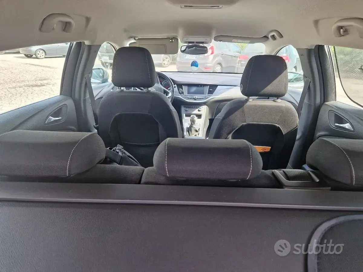 Usata Opel Astra 110 CV (80 kW) 2019 Grigio Station wagon