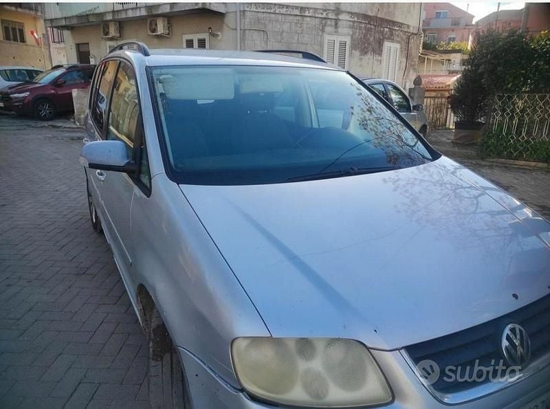 Usata VW Touran 105 CV (77 kW) 2006 Grigio Monovolume
