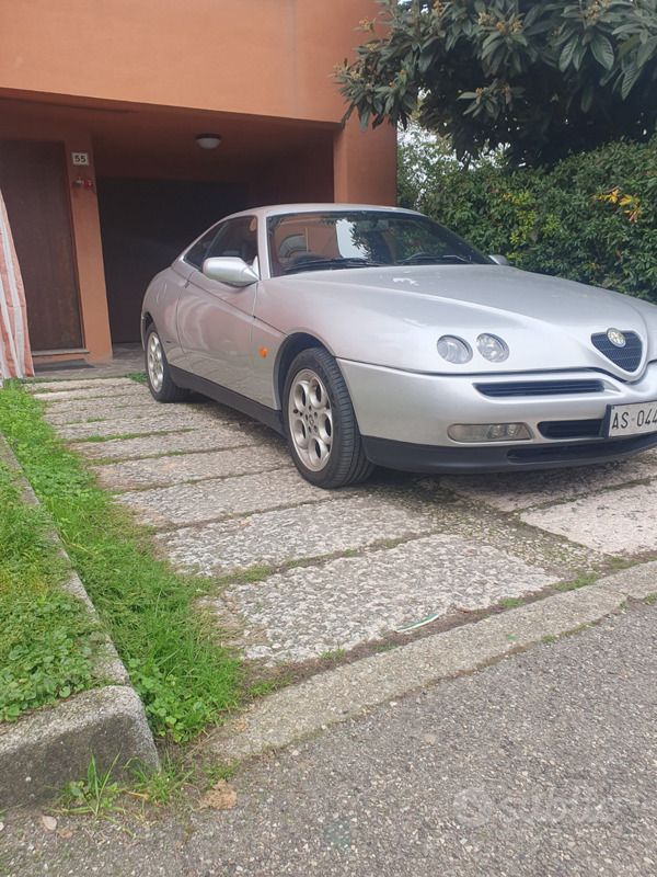 Usata 1997 Alfa Romeo GTV Coupé | 5500 € (Ottimo prezzo) - Immagine 1/4