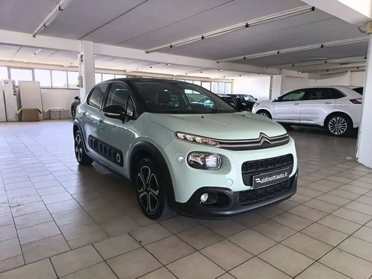 Usata Citroën C3 Shine 75 CV (55 kW) 2018 Blu/azzurro Utilitaria