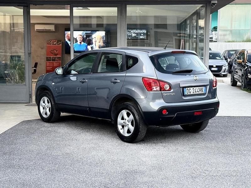 Usata Nissan Qashqai 115 CV (84 kW) 2007 Grigio SUV