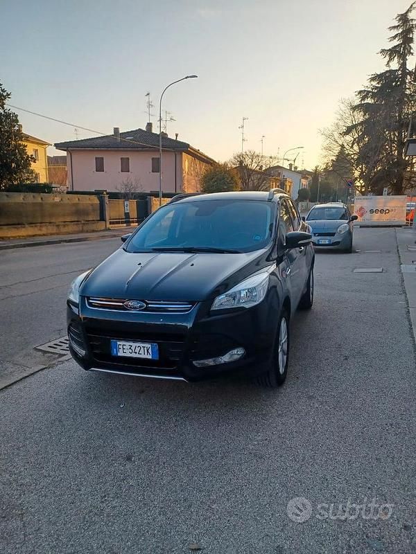 Usata Ford Kuga 115 CV (84 kW) 2016 Nero SUV