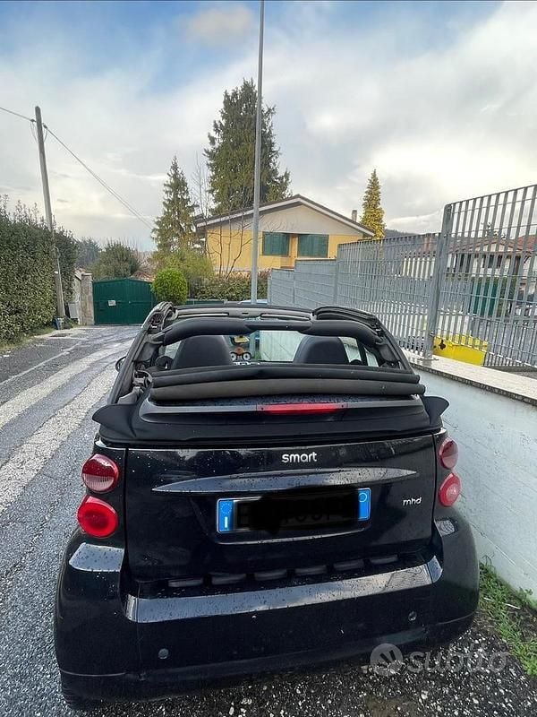 Usata Smart ForTwo Cabrio Pulse 71 CV (52 kW) 2011 Nero Cabrio