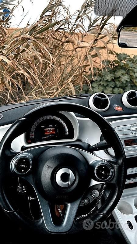 Usata Smart ForTwo Coupé Passion 71 CV (52 kW) 2015 Grigio Utilitaria