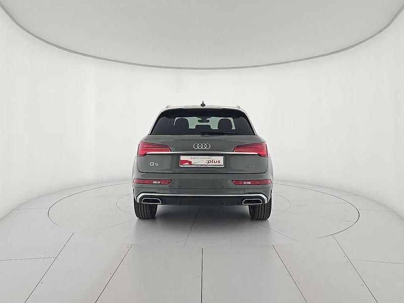 Usata Audi Q5 S-Line 299 CV (219 kW) 2022 Grigio quantum SUV