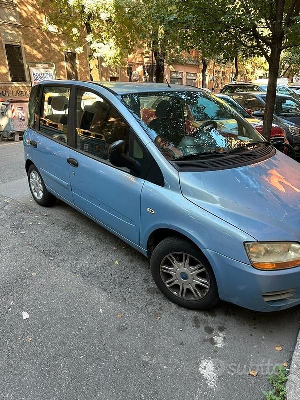 Usata Fiat Multipla 103 CV (75 kW) 2004 Blu Monovolume