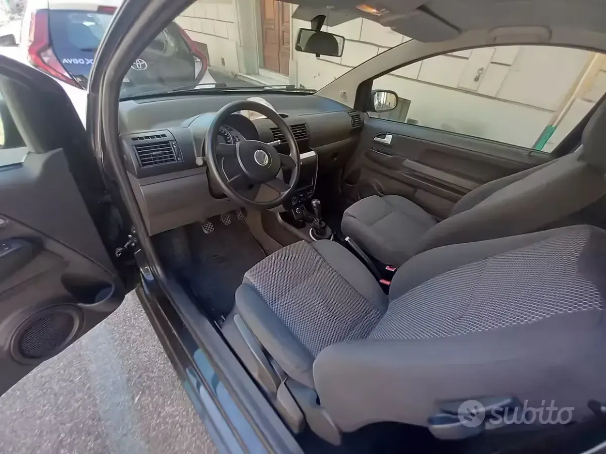 Usata VW Fox 75 CV (55 kW) 2006 Utilitaria