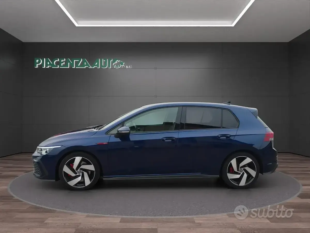 Usata VW Golf VIII GTI 245 CV (180 kW) 2021 Blu/azzurro Berlina