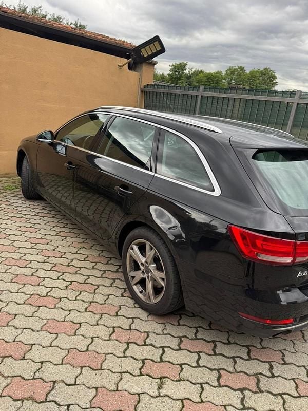 Usata Audi A4 150 CV (110 kW) 2016 Blu Station wagon