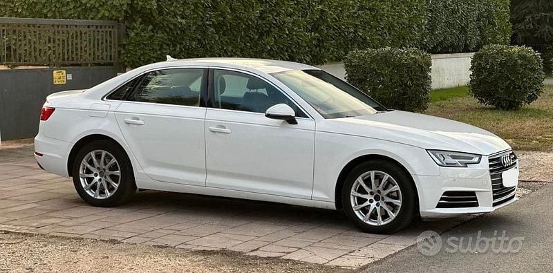Usata Audi A4 Business 150 CV (110 kW) 2016 Bianco Berlina