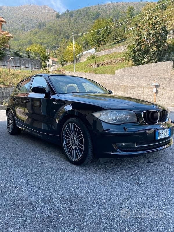 Usata BMW 120 177 CV (130 kW) 2008 Nero Utilitaria