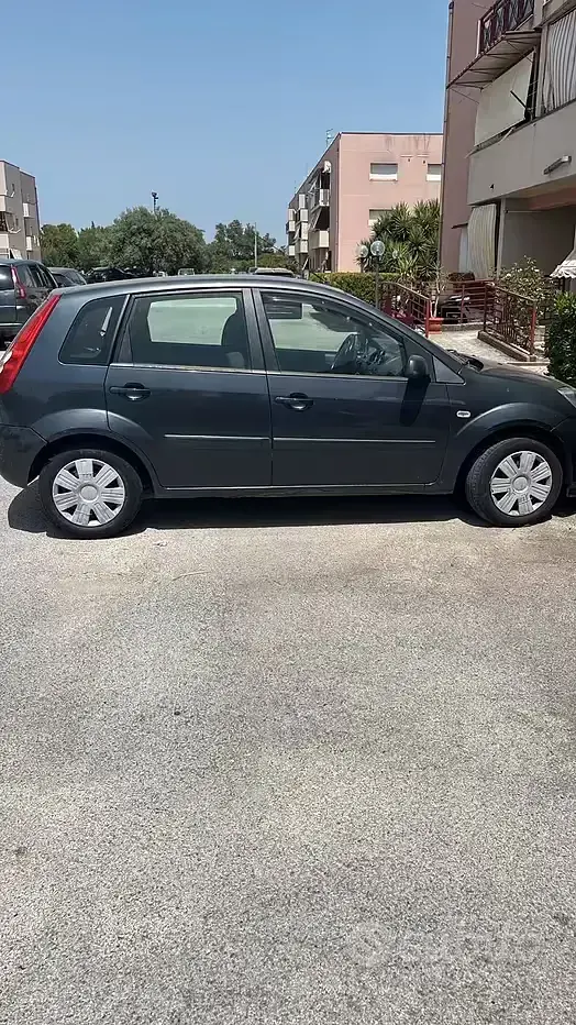 Usata Ford Fiesta 68 CV (50 kW) 2007 Utilitaria