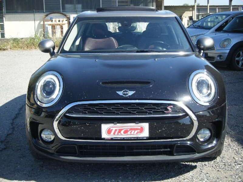 Nero Usata 2016 Mini Cooper SD Clubman Station wagon | 16.500 € (Buon prezzo) - Immagine 1/4