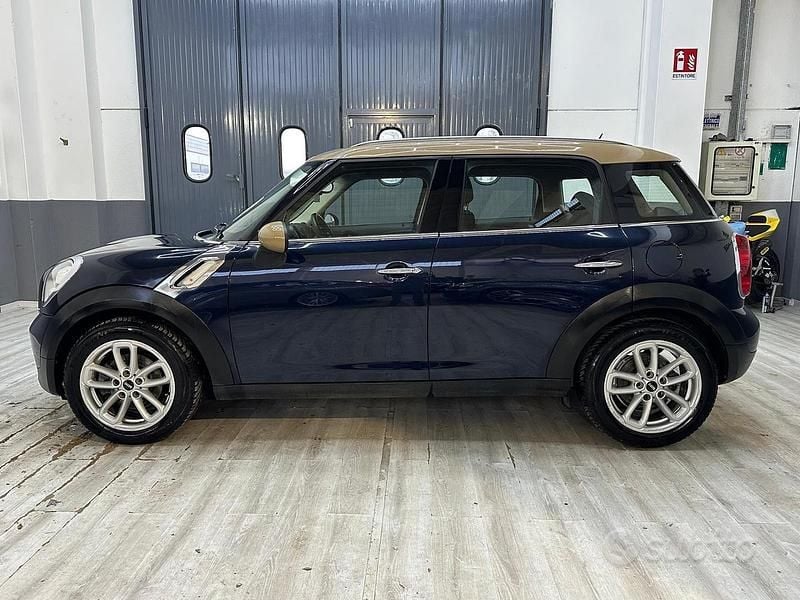 Usata Mini Park Lane Countryman 111 CV (81 kW) 2015 Nero SUV