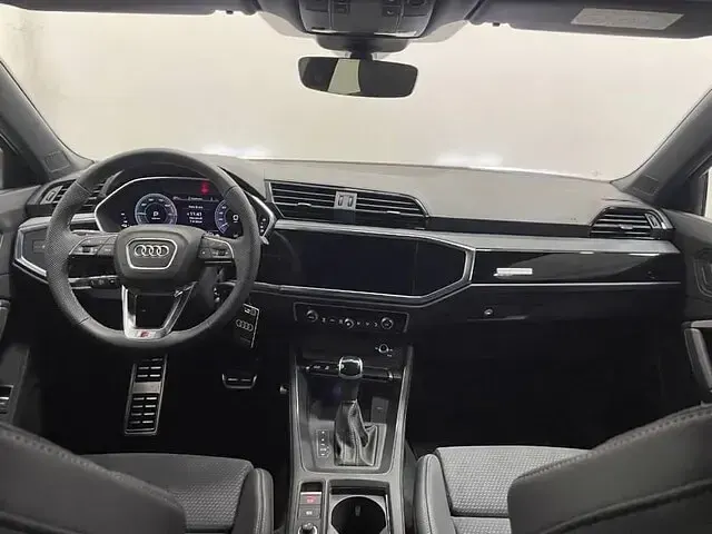 Usata Audi Q3 Sportback Business Plus 245 CV (180 kW) 2024 Pulse orange SUV