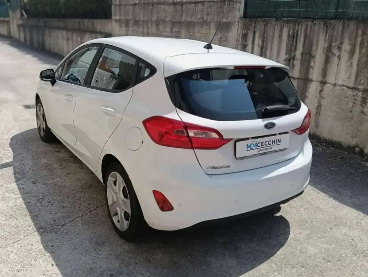 Usata Ford Fiesta 86 CV (63 kW) 2019 Bianco Utilitaria