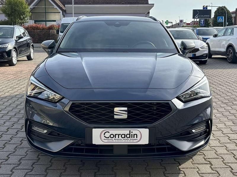Usata Seat Leon FR 131 CV (96 kW) 2023 Grigio medio metallizzato Station wagon