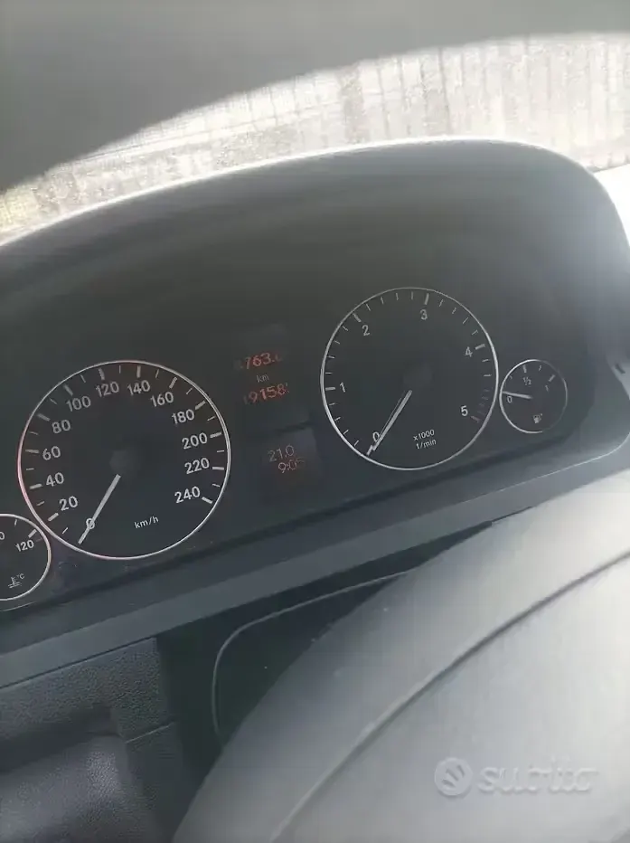 Usata Mercedes A180 75 CV (55 kW) 2009 Grigio Berlina