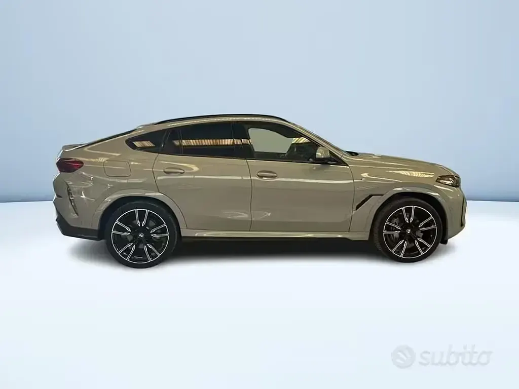 Usata BMW X6 M Sport 286 CV (210 kW) 2024 Grigio SUV