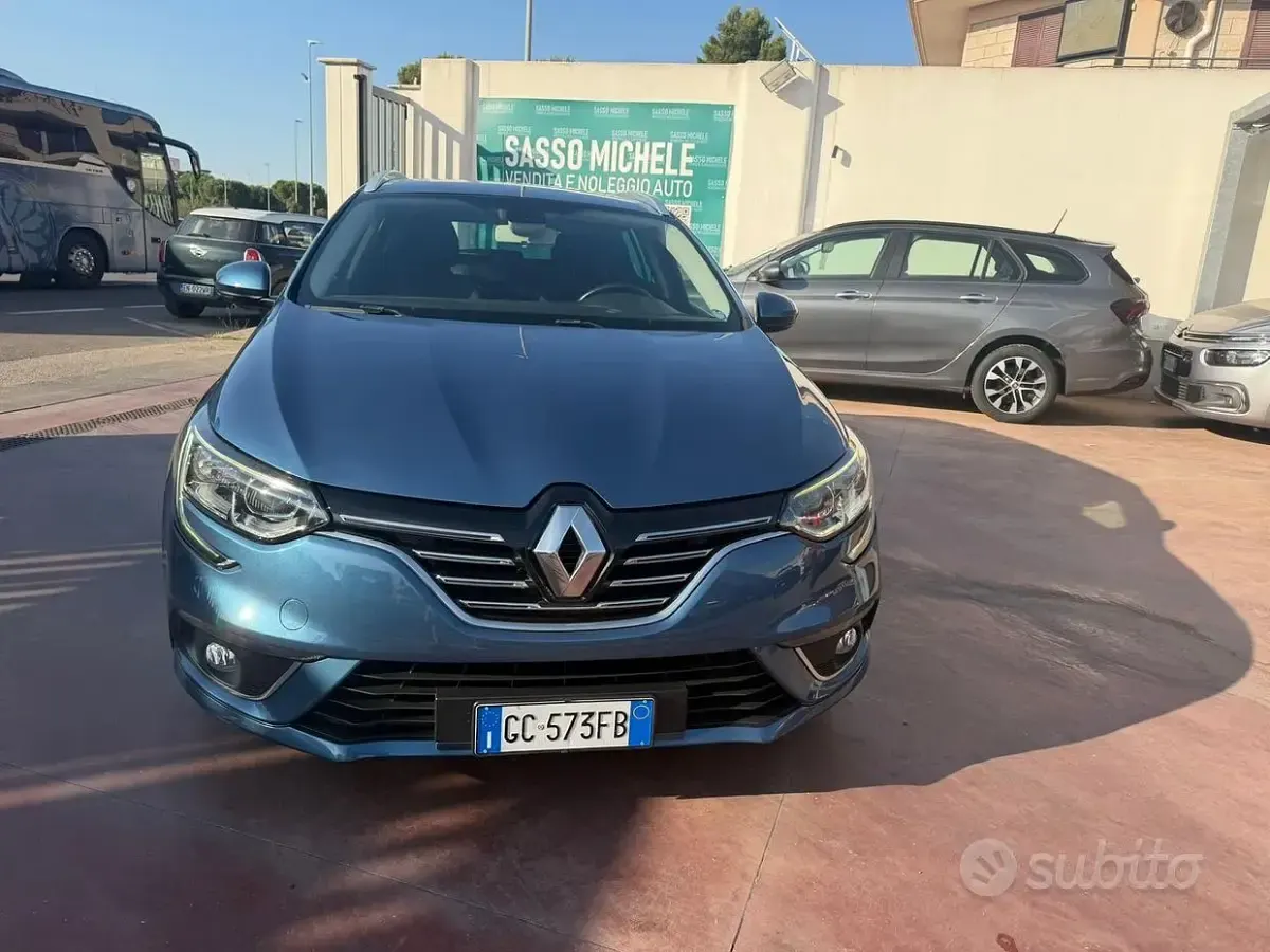 Usata Renault Mégane GrandTour 116 CV (85 kW) 2020 Blu Station wagon