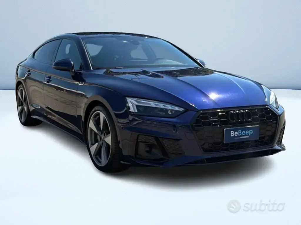Usata Audi A5 Sportback S-Line 204 CV (150 kW) 2024 Bluazzurro Utilitaria