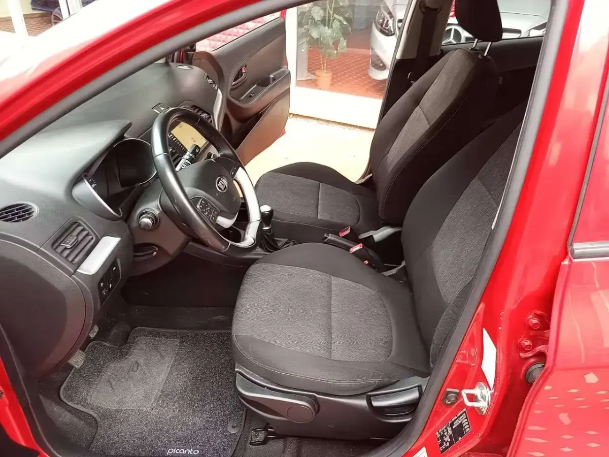 Usata Kia Picanto 67 CV (49 kW) 2016 Rosso Utilitaria