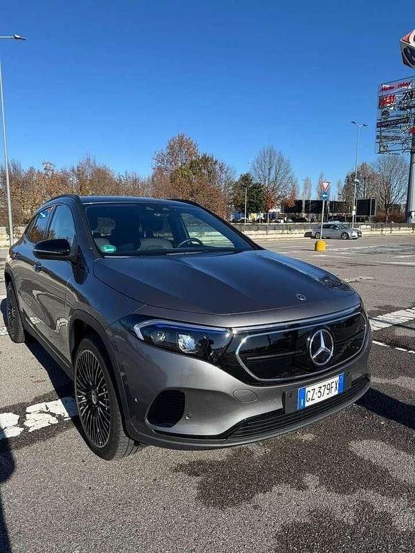 Gebraucht Mercedes EQA250 Premium 80 kW (109 PS) 2022 Other SUV