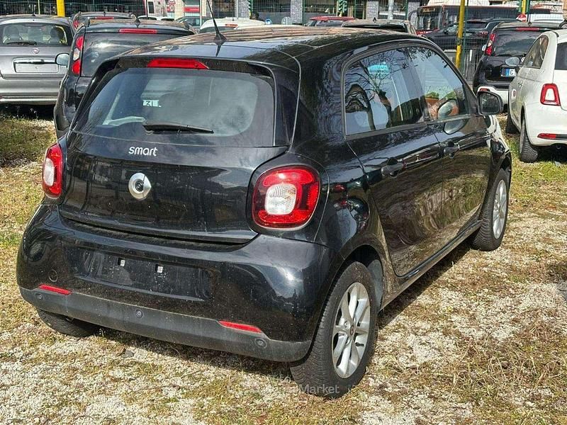 Usata Smart ForFour Passion 90 CV (66 kW) 2014 Nero Utilitaria