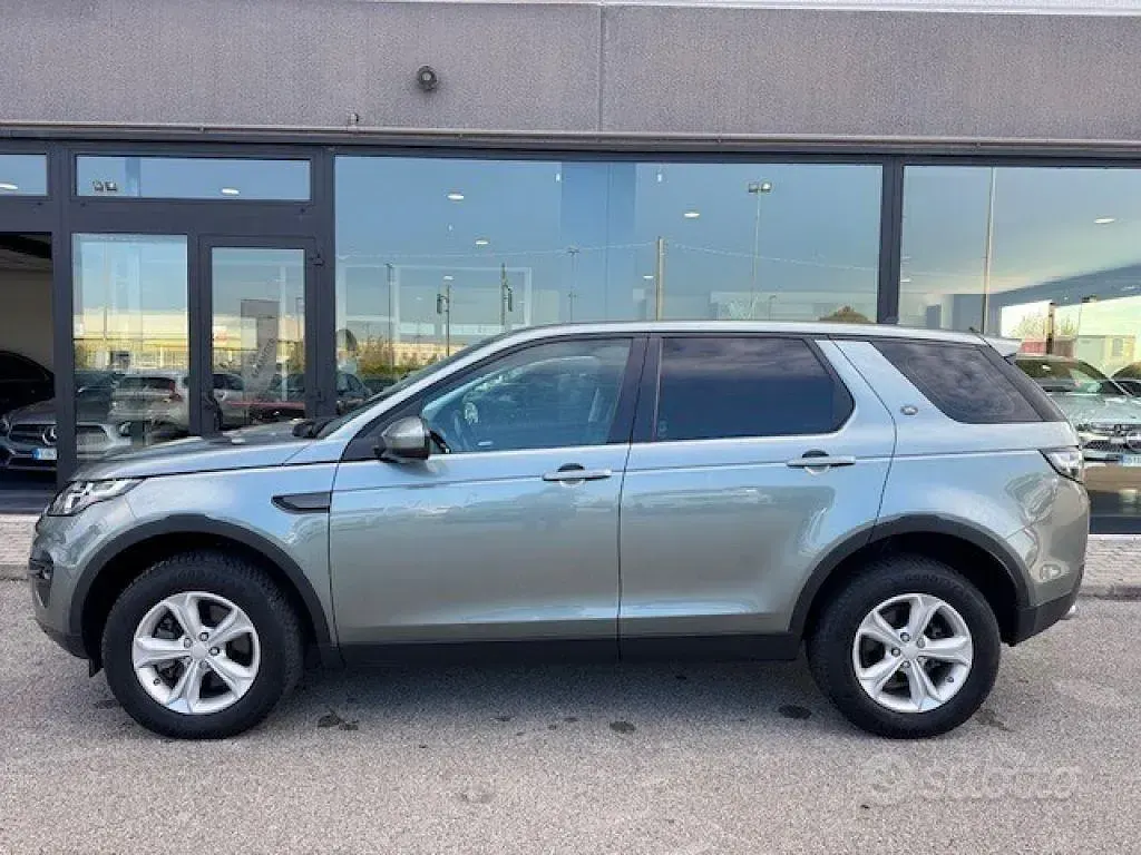 Usata Land Rover Discovery Sport HSE Luxury 150 CV (110 kW) 2015 Verde SUV