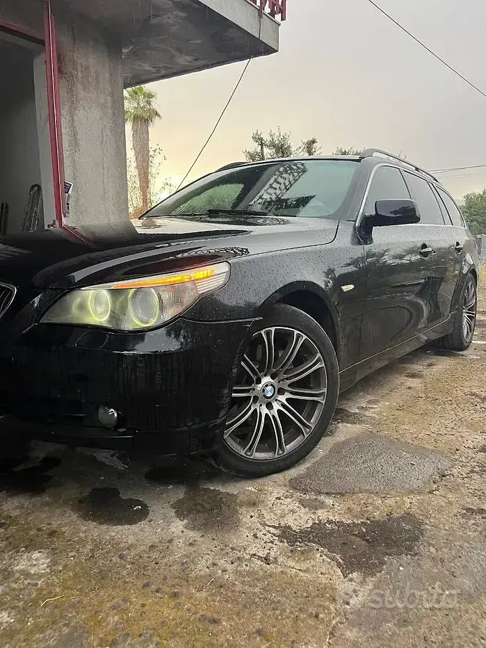 Usata BMW 530 177 CV (130 kW) 2008 Nero Berlina