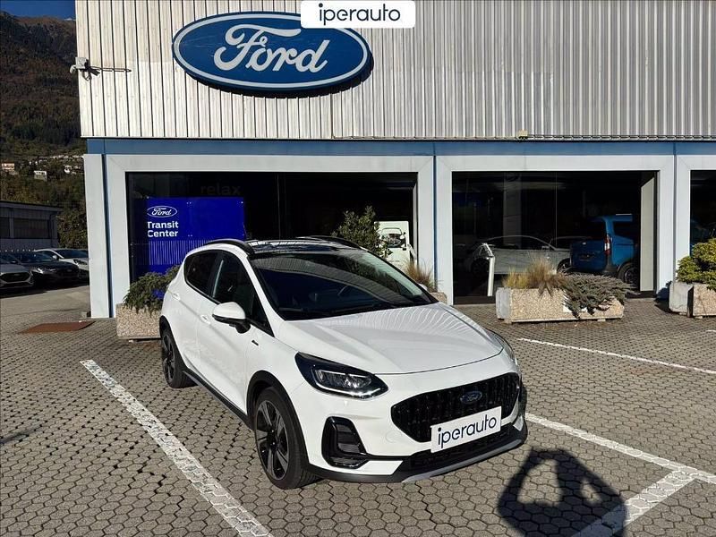 Bianco Usata 2022 Ford Fiesta Active X Tre volumi | 14.900 € (Buon prezzo) - Immagine 1/4