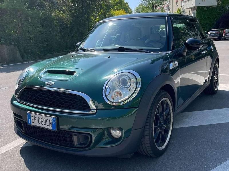 Usata Mini Cooper SD 143 CV (105 kW) 2013 Verde Utilitaria