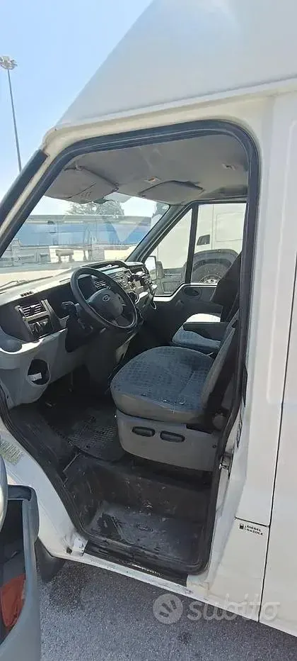 Usata Ford Transit 86 CV (63 kW) 2010 Bianco Berlina
