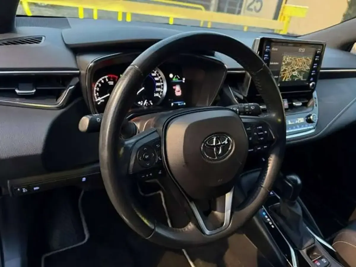 Usata Toyota Corolla Business Edition 98 CV (72 kW) 2022 Nero Station wagon