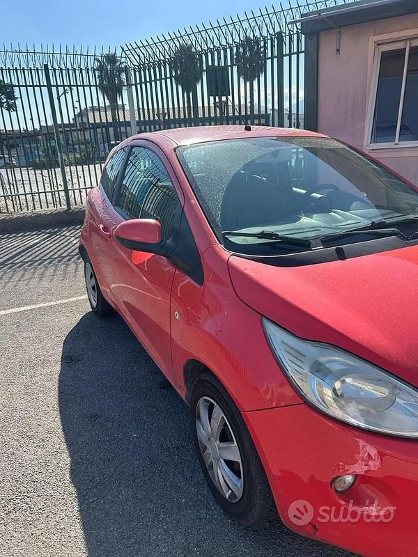 Usata Ford Ka 75 CV (55 kW) 2012 Rosso Utilitaria