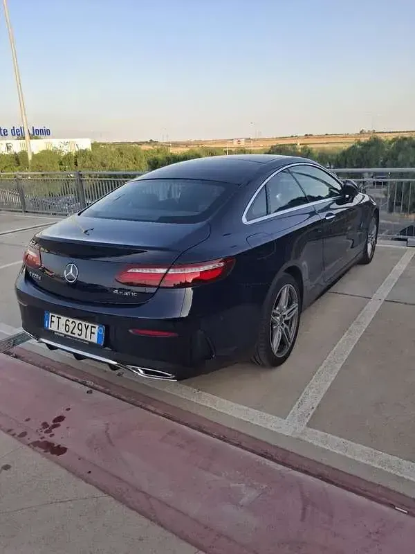 Usata Mercedes E220 Premium Plus 194 CV (142 kW) 2019 Coupé