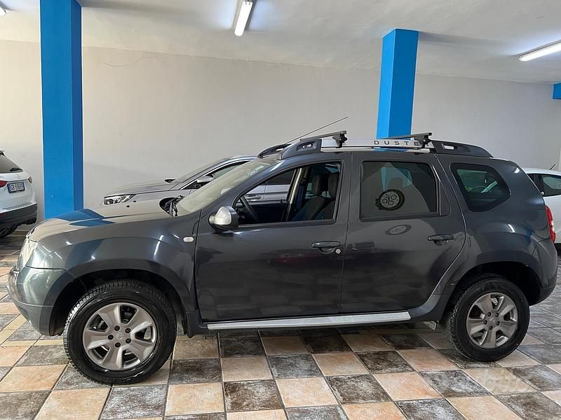 Usata Dacia Duster Ambiance 110 CV (80 kW) 2015 Grigio SUV