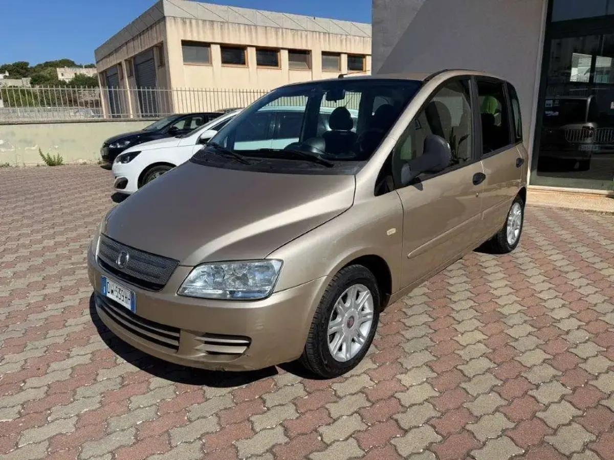 Usata Fiat Multipla Dynamic 120 CV (88 kW) 2009 Bronzo Monovolume