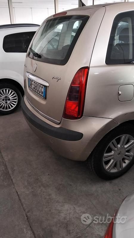 Usata Lancia Musa 101 CV (74 kW) 2007 Monovolume