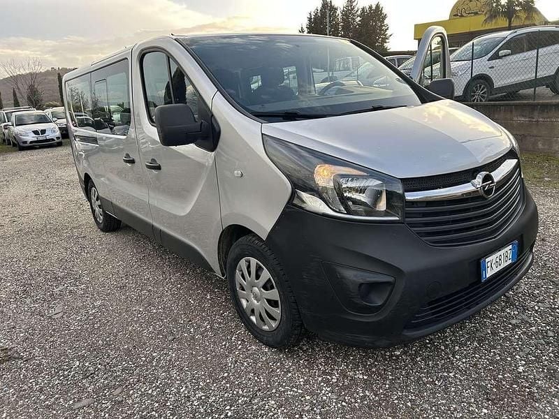 Usata Opel Vivaro 125 CV (91 kW) 2017 Monovolume