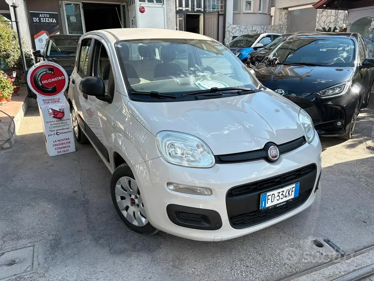 Usata Fiat Panda Pop 69 CV (50 kW) 2016 Grigio Utilitaria
