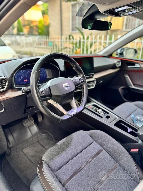 Usata Seat Leon 150 CV (110 kW) 2020 Nero Station wagon