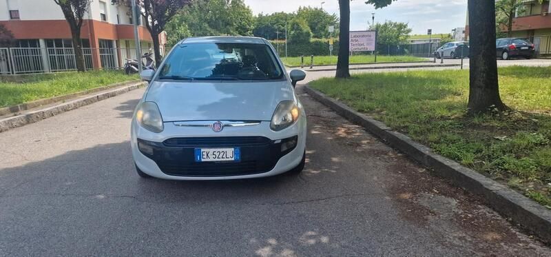 Usata Fiat Punto Evo S 77 CV (56 kW) 2011 Argento Utilitaria