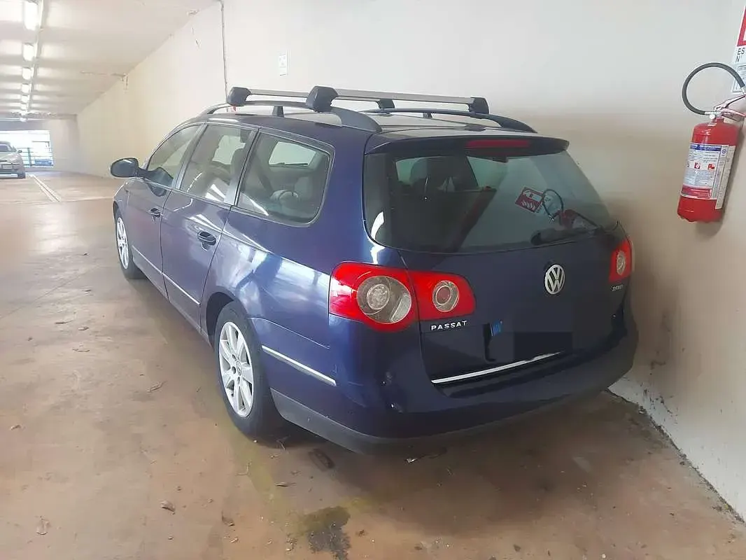 Usata VW Passat Business 140 CV (102 kW) 2008 Blu/azzurro Station wagon