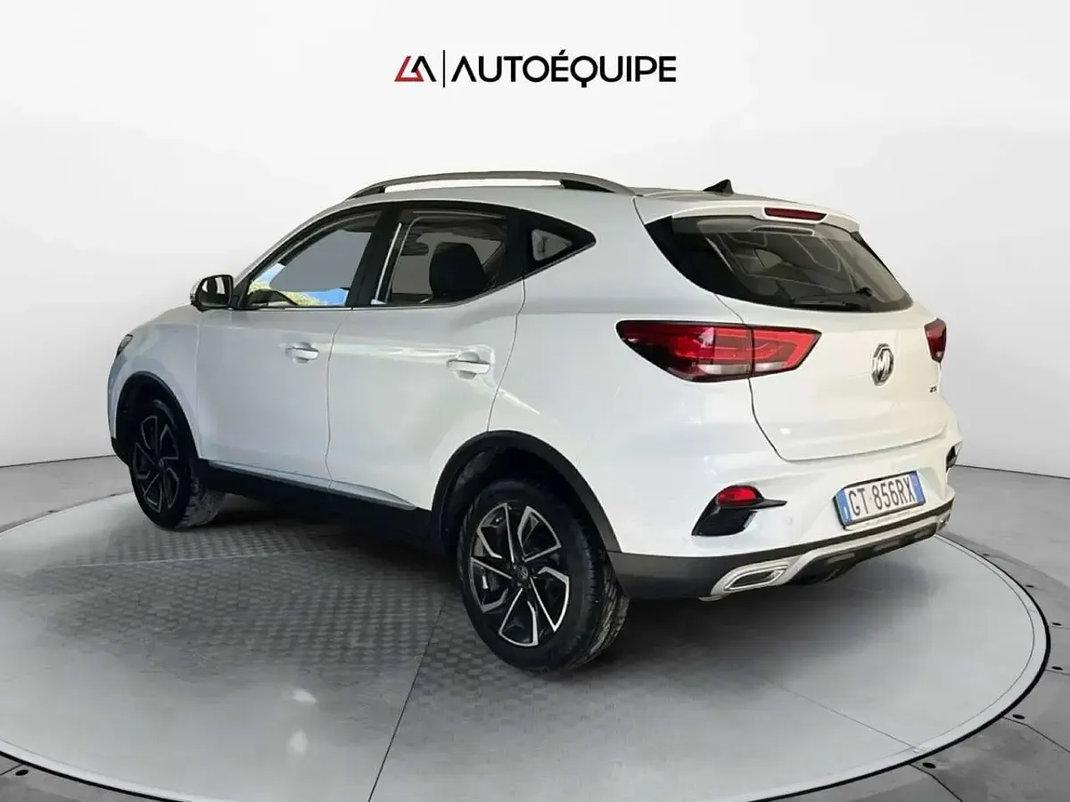 Usata MG ZS Luxury 106 CV (77 kW) 2024 Bianco SUV