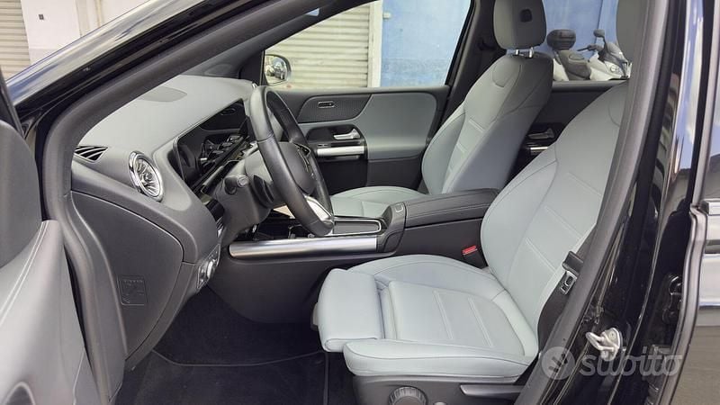 Usata Mercedes B180 Advanced Plus 116 CV (85 kW) 2023 Nero Utilitaria