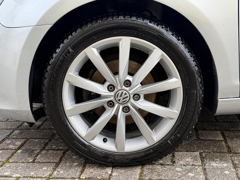 Usata VW Golf VI Trendline 105 CV (77 kW) 2011 Grigio Utilitaria