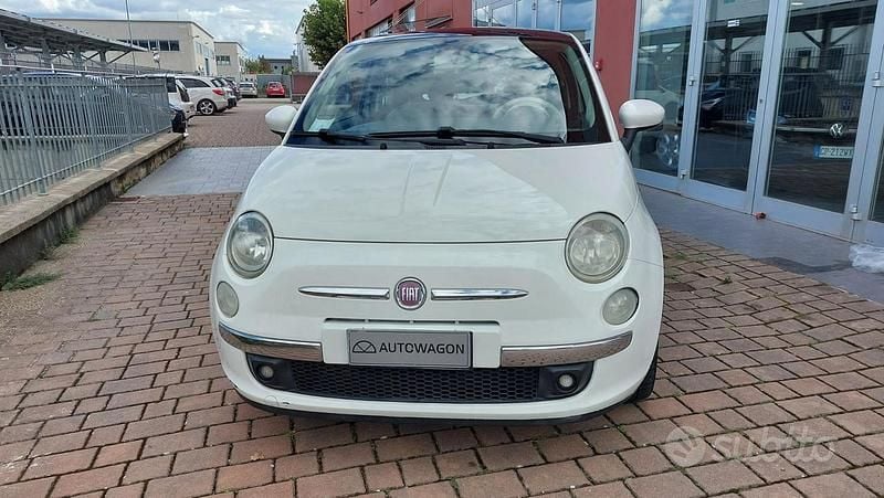 Usata Fiat 500 Lounge 75 CV (55 kW) 2009 Bianco Berlina
